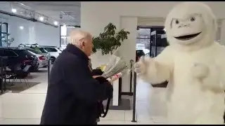 A very Yeti handover at DM Keith SKODA Hull