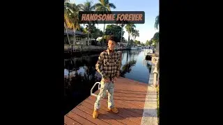 Flyysoulja &bull; flyysoulja Snapchat story (11-27-25 & 11-28-25)