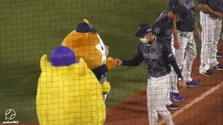 【祝3年ぶり】首脳陣とおててをつなぐスターマンとチャピー 20220927【勝ち越し確定】
