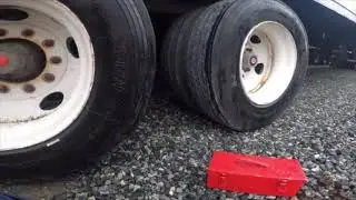 Removing & Replacing My Trailer Tire using Milwaukee 1&rdquo; Impact Wrench 🔧