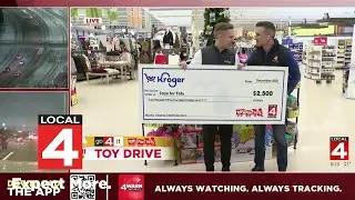 Go 4 It: Metro Detroiters shine with generosity at Southgate &lsquo;Go 4 It&rsquo; toy drive&rdquo;