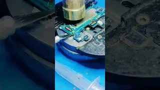 Samsung z flip #mobilerepairtraining #repairmymobile #mobilerepairmaster #neet #motivation #sm