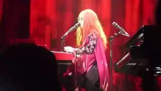 Tori Amos - Icicle - Mesa Arts Center 11 29 17  Part One