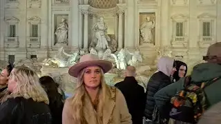 🇮🇹🎄CHRISTMAS IN ROME 2022, NIGHT WALKING TOUR AROUND ROME CITY CENTRE, TREVI FOUNTAIN, 4K