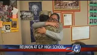Deployed Soldier returns to surprise sister in class