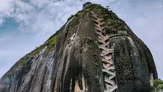Climbing up El Pe&ntilde;ol (The Rock) in Colombia