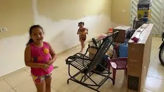 Tirando a salina e passando massa corrida, e depois lixar para pintar 