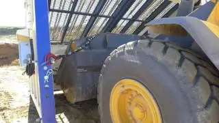 BHS - semimobiles Baustoff-Recyclingsieb SBR 2 - Verladevorgang