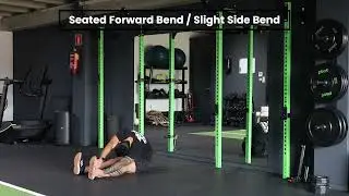 Seated Forward Bend / Slight Side Bend | Mobility | Personal Training Amsterdam Noord | KEBKO