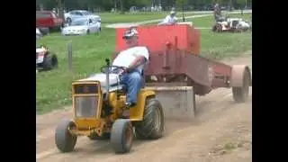 WHITEWATER VALLEY GARDEN TRACTOR PULLERS 10HP 1,000LB CLASS 6-3-12.mpg