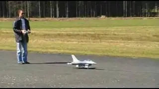 RCLander F-16 - Crash Landing