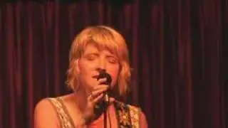 Kim Richey performs Don't Let Me Down Easy at Cooldog