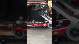 Compact Hoist in Ford Kuga