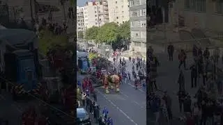 Impressive Giant Articulated Dog Led by Royal De Luxe Street Theater Crew
