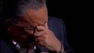 Galv&atilde;o Bueno se emociona ao lembrar de Ayrton Senna no programa Vozes: 