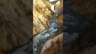 Yellowstone's Best: Top Attractions & Pro Tips! 🌄👀 #shorts