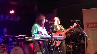 Leanne & Naara - Someday LIVE @ Oo