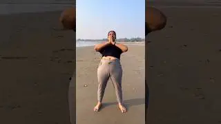 Yoga on the goa beach #yogaurmi #urmiyogaacademy #fitness #yogateacher #yoga #yogapose #motivation