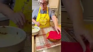 Curious about what goes on behind the scenes in my kitchen? 🎬👩&zwj;🍳