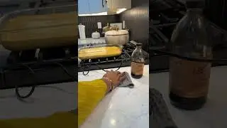 Готовлюсь поставить кукурузный хлеб из сладкого картофеля в духовку #ремикс