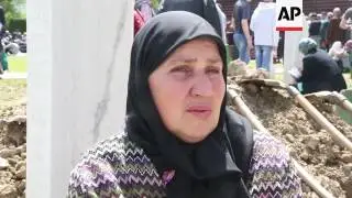 Seven Bosnian Muslim war victims buried