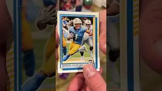 Let&rsquo;s open up a retail Donruss football card pack! 🔥🔥 #sportscards #footballcards #packopening