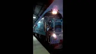Loc 52552 calling at Ciego with a westbound national & 52758 arriving at Coubre in Hav with another!