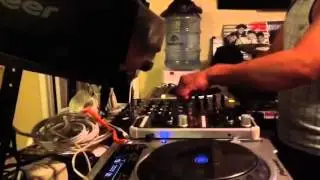 DJ EarwaxXx case of a Monday CDJ scratch