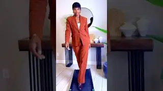 How to style a women suit for work. Empowered Look