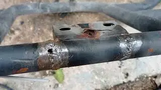 Reparación defensa y extracción de tornillo roto mofle