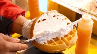 두툼한 생크림 와플 - 신림 | Waffle with Whipped Cream | Korean Street Food
