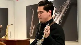 Kenta Igarashi plays R. Molinelli's Four Pictures from New York with a gravired saxophone