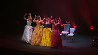 ‘No me toques el cuento’: aforo completo en el TAM con unas princesas Disney descacharrantes