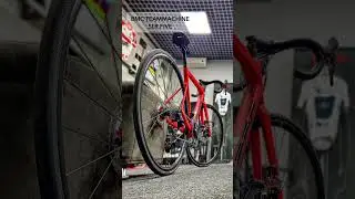 Шоссейный велосипед BMC Teammachine SLR Five.