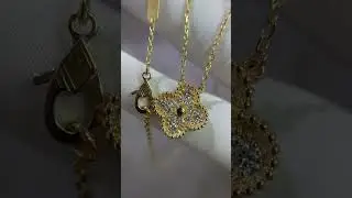 Clover pendant fully inlaid with diamonds 📦