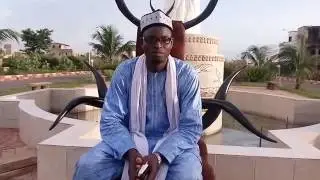 Ali Sangar&eacute; place Public du Mali Bamako sur la chaise tradiltionnel 0022376357281