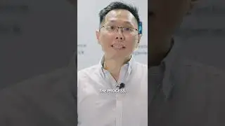 🎨💳 Custom card design meets AI! At #Money2020Asia, Kelvin Deng from G+D Singapore introduces an