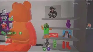 Playing giga manshon 🏠in Roblox