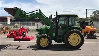 John deere 5820  with JD 551 loader