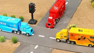 DIY Mini Tractor + Concrete Mixer &ndash; Make a Mini Road with Working Roller