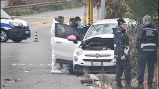 La Polizia Scientifica indaga sulla dinamica dell'incidente mortale di Acilia