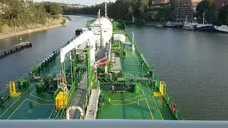 Thun Evolve departing Sodertalje locks