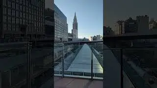 Shinjuku, Tokyo　新宿駅新南口　ペンギン広場付近から　ドコモタワー　タイムズスクエア　20251208　カメラ Google Pixel 5a