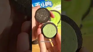 Trying Matcha Ice Cream Oreos 🍵🤯 #matcha #oreo #asiansnacks