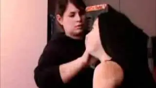 Amy Lee doing a Vocal Warm Up