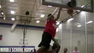 8th Grader Derrick Daniels catches oop on defender - MiddleSchoolHoops.com