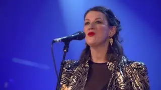 Deirdre Graham - Moch an-Diugh a Rinn Mi &Egrave;irigh (Live)