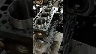 begini install liner/buring dengan cara di press #shorts #installation #liner #block #kubota