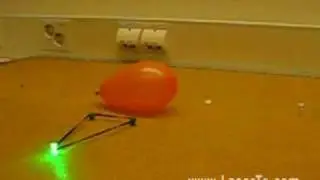 high power green laser pointer pop balloon and melt plastic easily