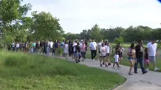 Vigil held for 2 neighbors who were gunned down on their morning walk at Houston park